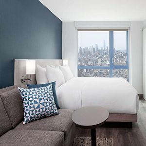 King Room Sofa Bed Skyline View